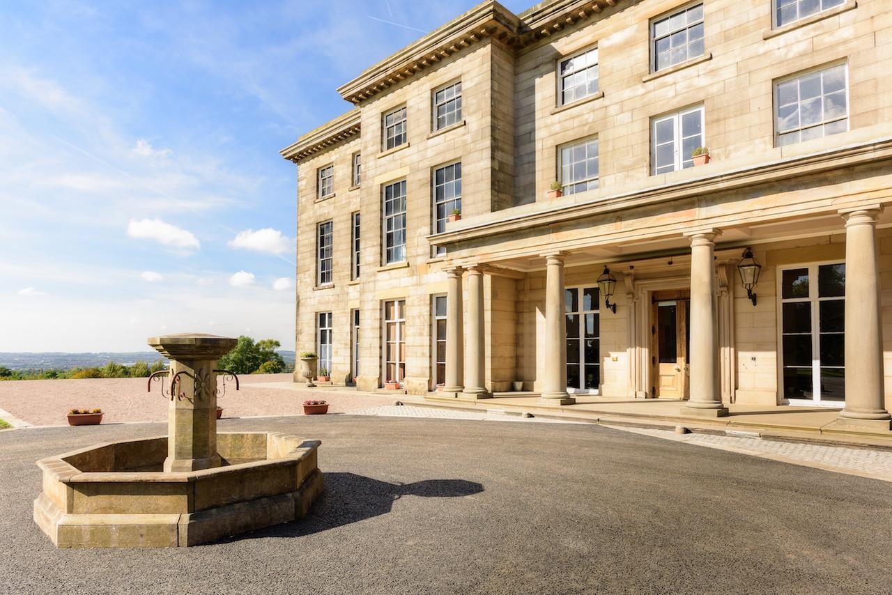Haigh Hall Hotel Wigan Esterno foto
